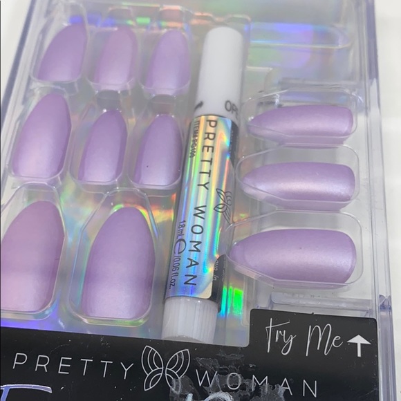 Pretty woman purple lavender faux nails - Picture 2 of 5